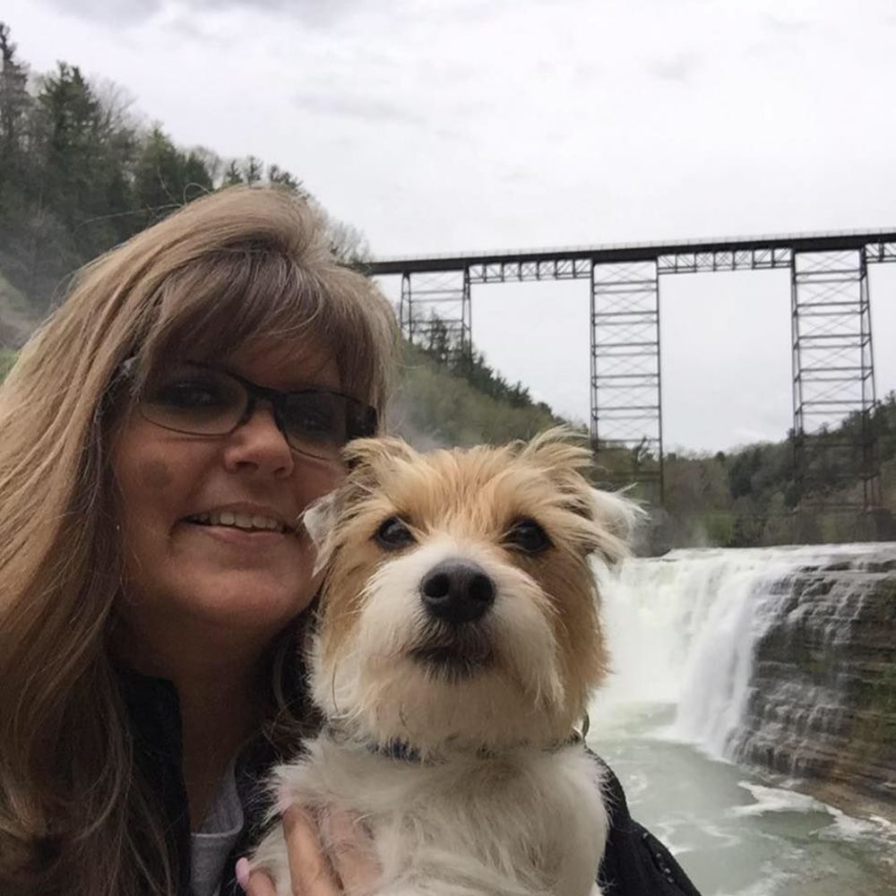 Meet your Posher, April